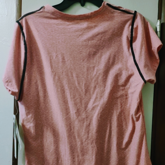 Performance tee - Picture 2 of 2